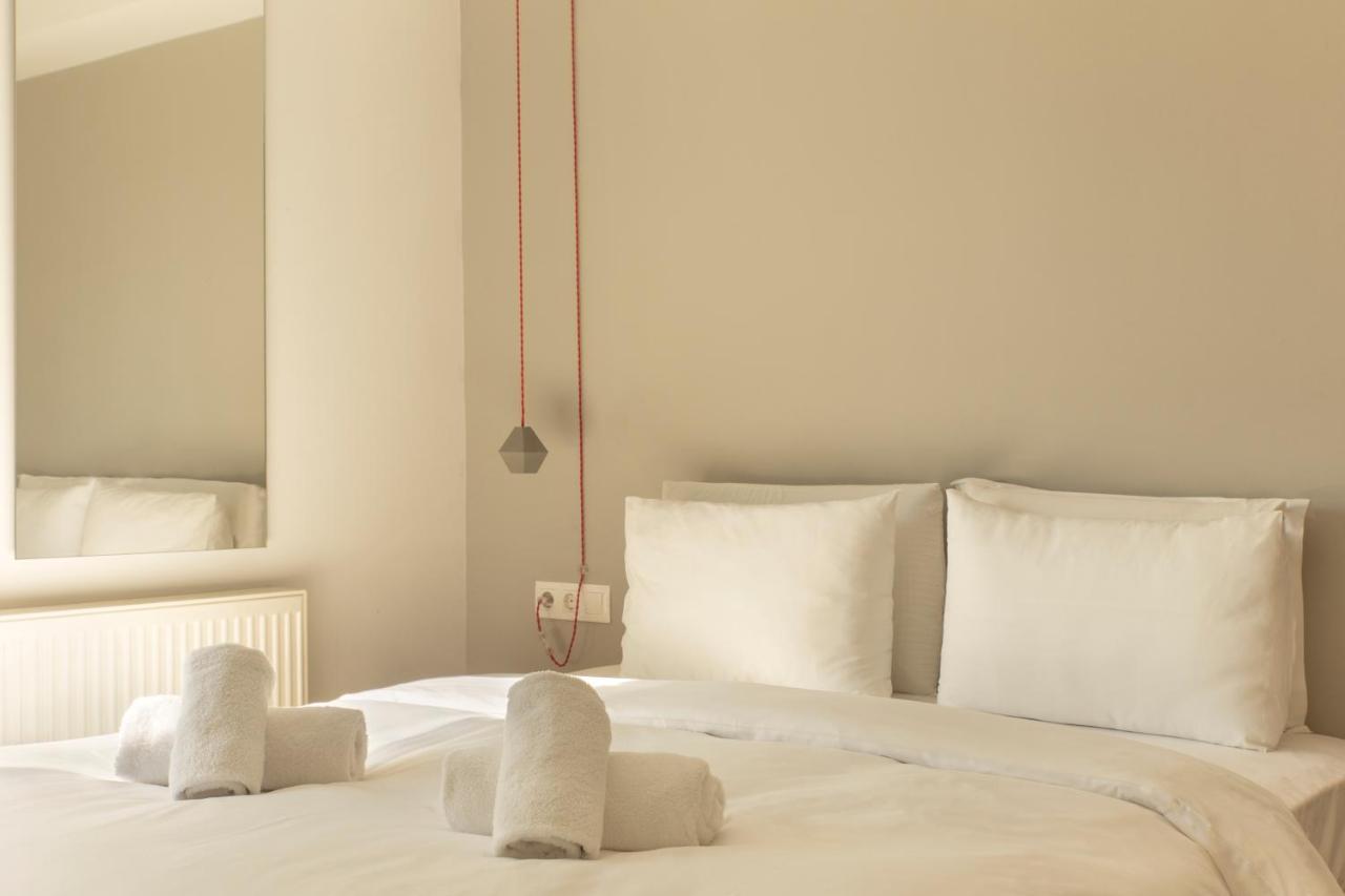 Luxury Apt With Parking-Living Stone Silver Aten Exteriör bild